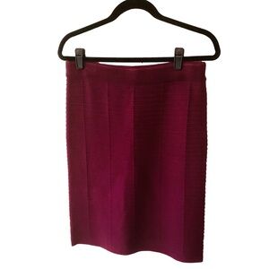 NEW LOFT Knit Pencil Skirt Size Medium Petite Burgundy Careerwear Textured